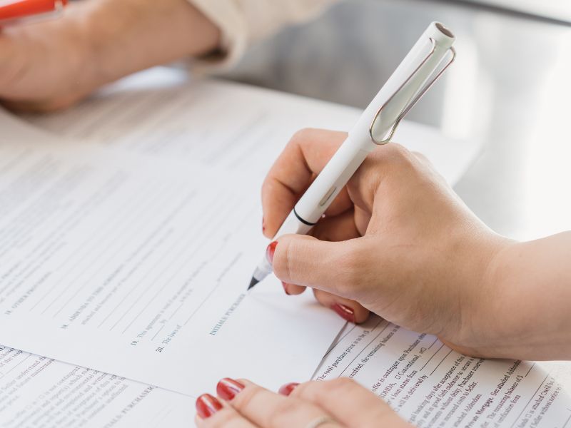 come funzionano i contratti negli affitti brevi
