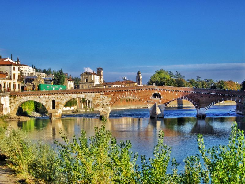 panoramica dei ponti di Verona